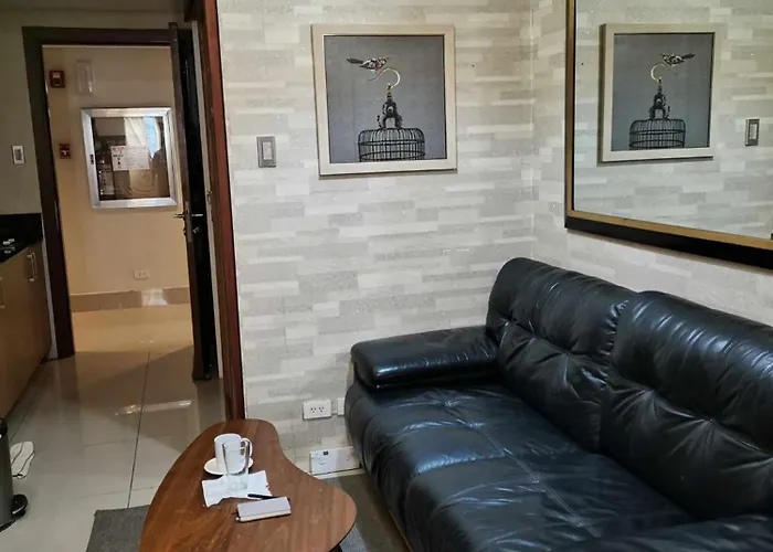 Shell Residences Moa Complex Pasay