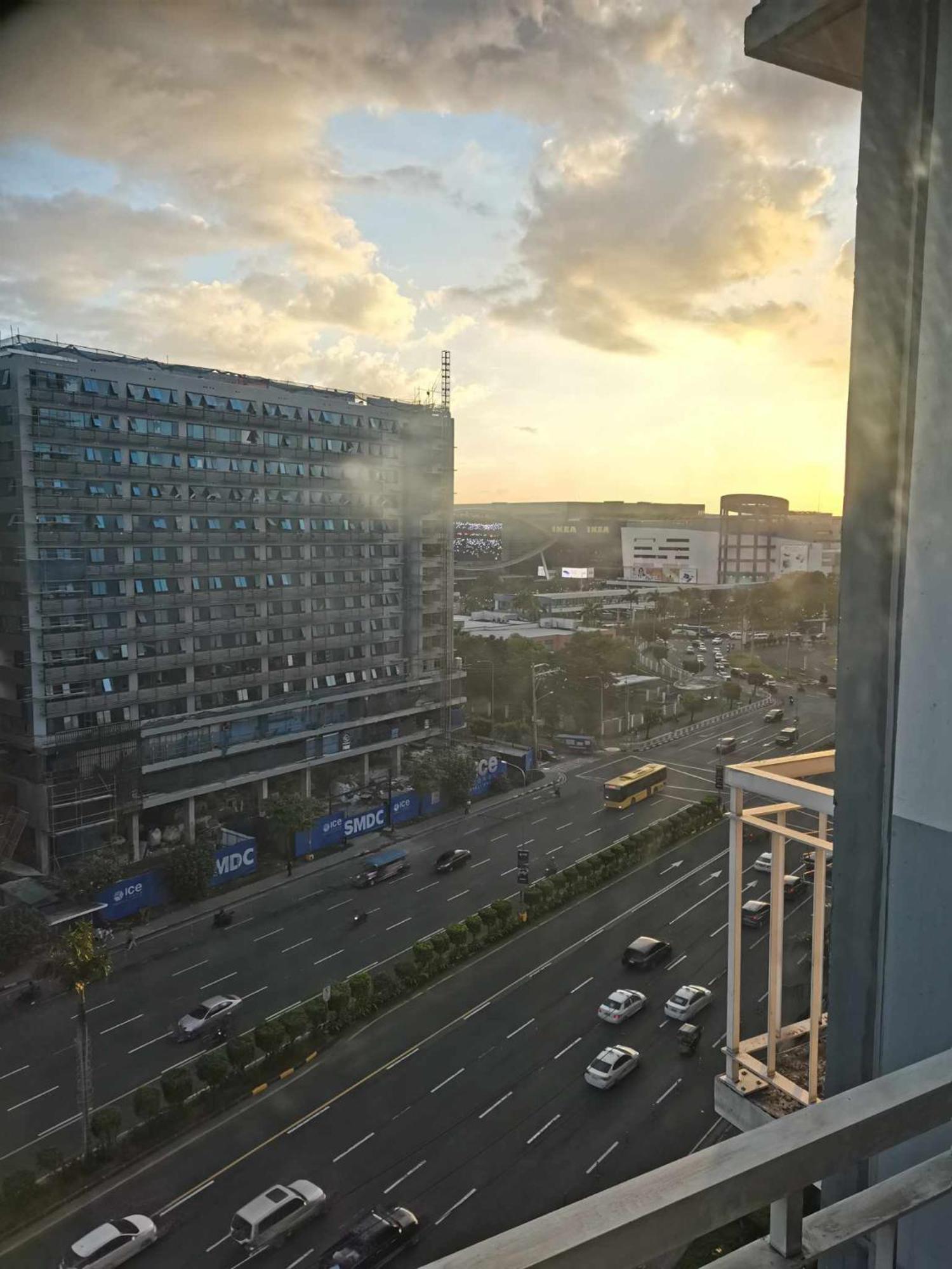 Apartment Shell Residences Moa Complex Pasay Manila